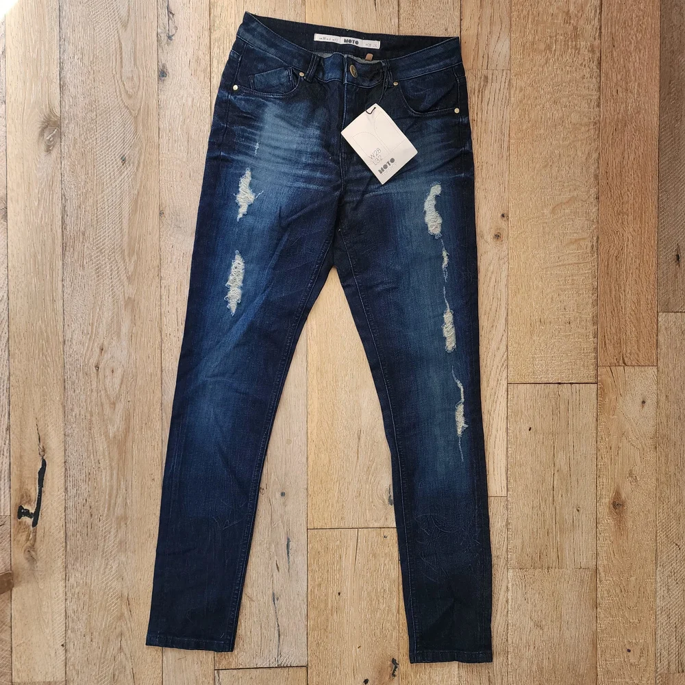 NWT Topshop Women's Moto Distressed Jeans Size 28 Skinny Hipster Indie Sleaze